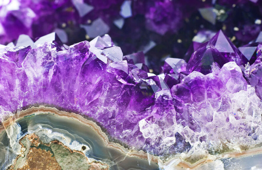 Ametist Taşı: Faydaları, Özellikleri ve Kullanım Rehberi