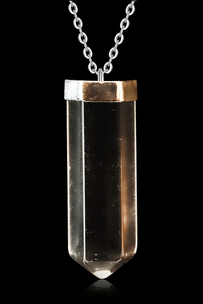 Piramit Kesim Kristal Kuvars Doğal Taş Kolye