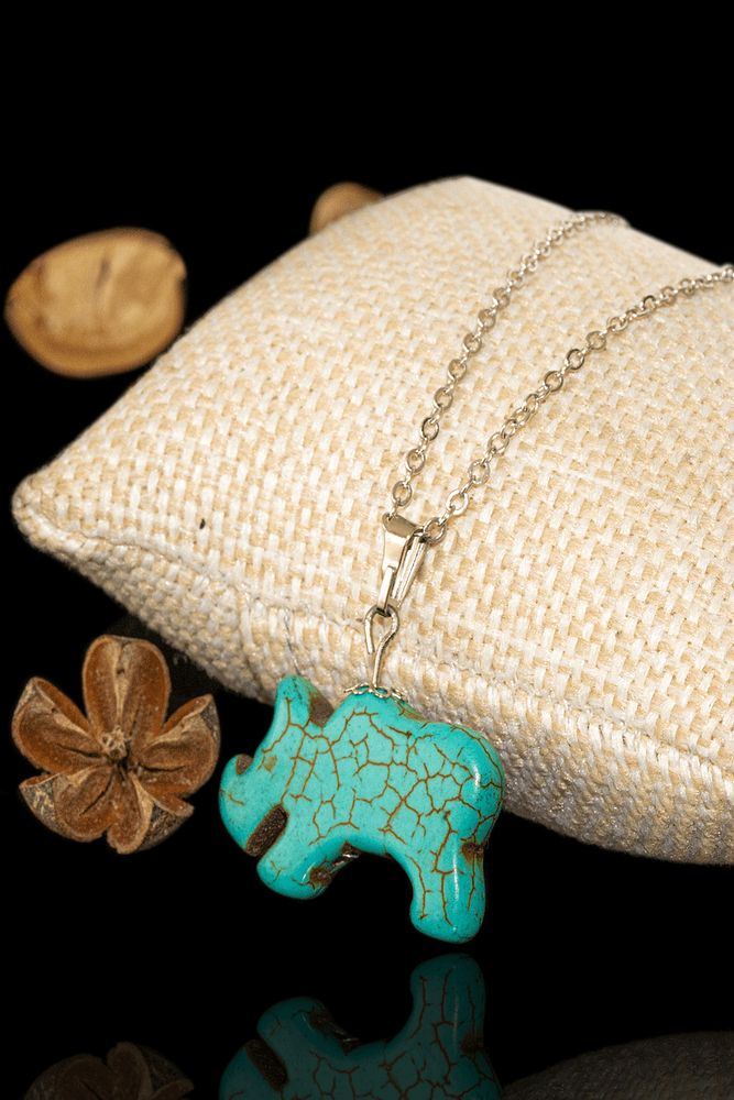 Sertifikalı Gergedan Kesim Firuze Taşı Kolye - Aaa+kalite