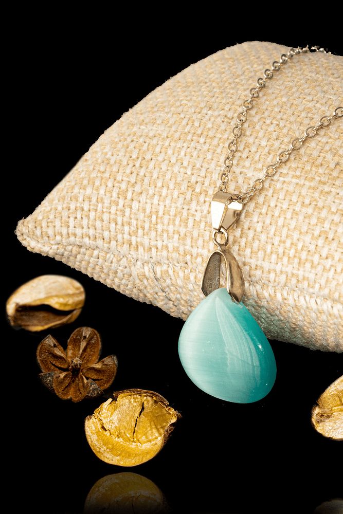 Sertifikalı Özel Kesim Mavi Kedi Gözü Taşı Kolye