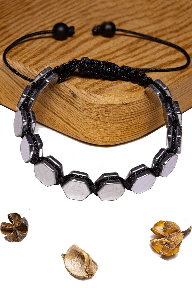 Sertifikalı Altıgen Hematit Taşı Bileklik - Makrome