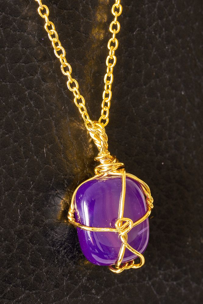 Sertifikalı Gold Tel Sargılı Mor Akik Taşı Kolye