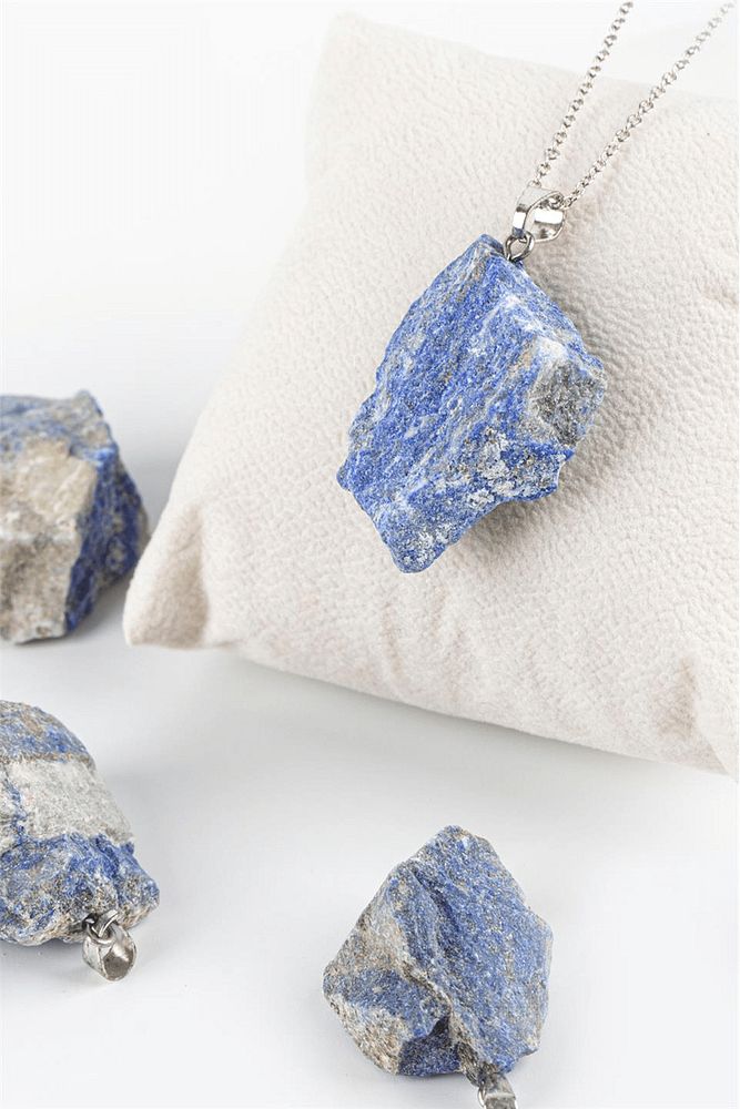 Sertifikalı Ham Işlenmemiş Lapis Lazuli Taşı Kolye