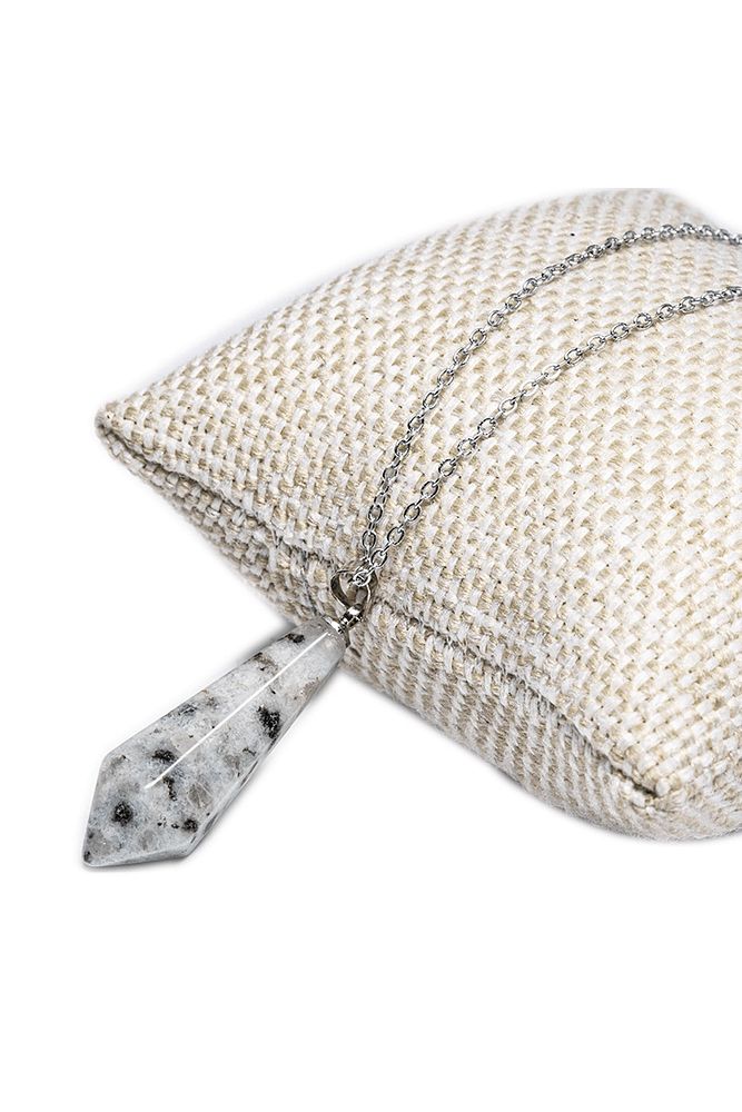 Sertifikalı Gümüş Aparatlı A+ Doğal Ay Taşı Kolye