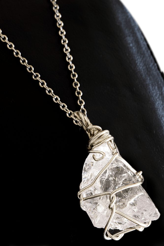 Sertifikalı Tel Sargılı Ham Işlenmemiş Kristal Kuvars Taşı Kolye