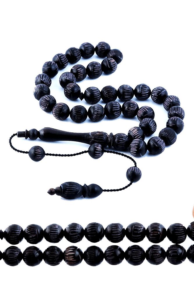 Sistemli Küre Kesim Oyma Işlemeli Koyu Renk Küre Kesim Kuka Tesbih