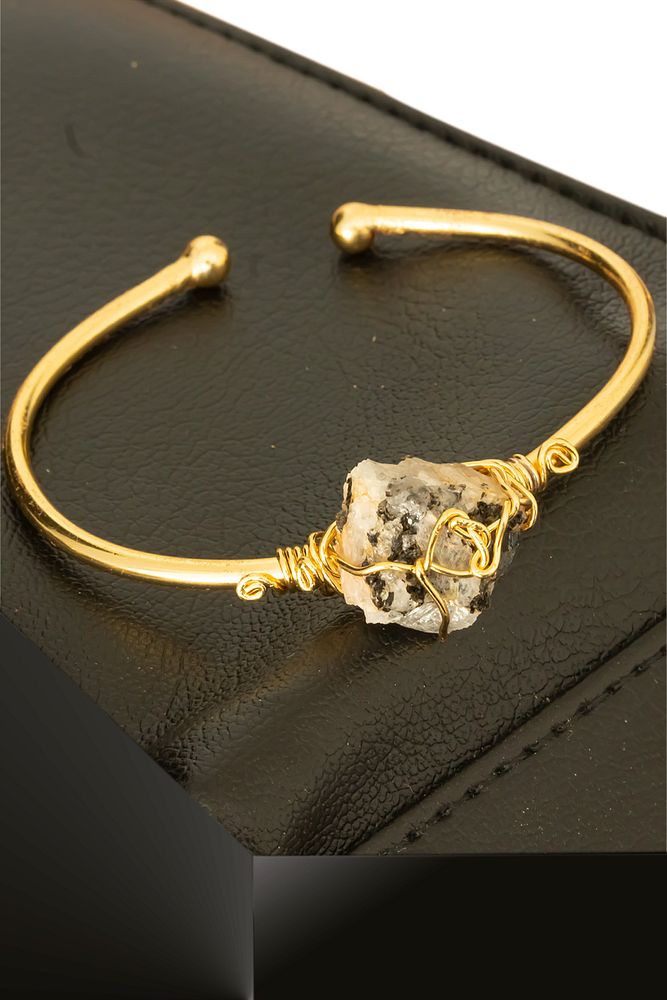 Sertifikalı Kelepçe Model Ayarlamalı Aaa Ay Taşı Bileklik - Kararmaz