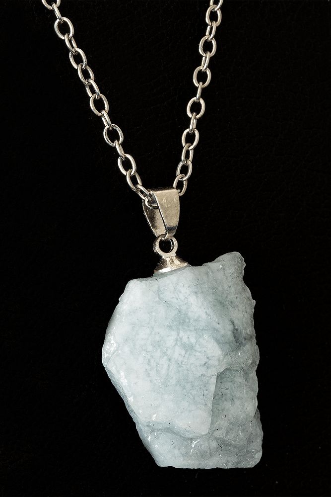 Sertifikalı Ham İşlenmemiş Akuamarin Taşı Kolye