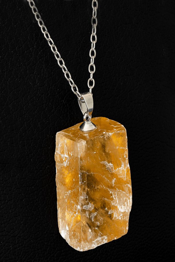 Sertifikalı Ham Işlenmemiş Bal Sitrin Taşı Kolye (BREZİLYA)