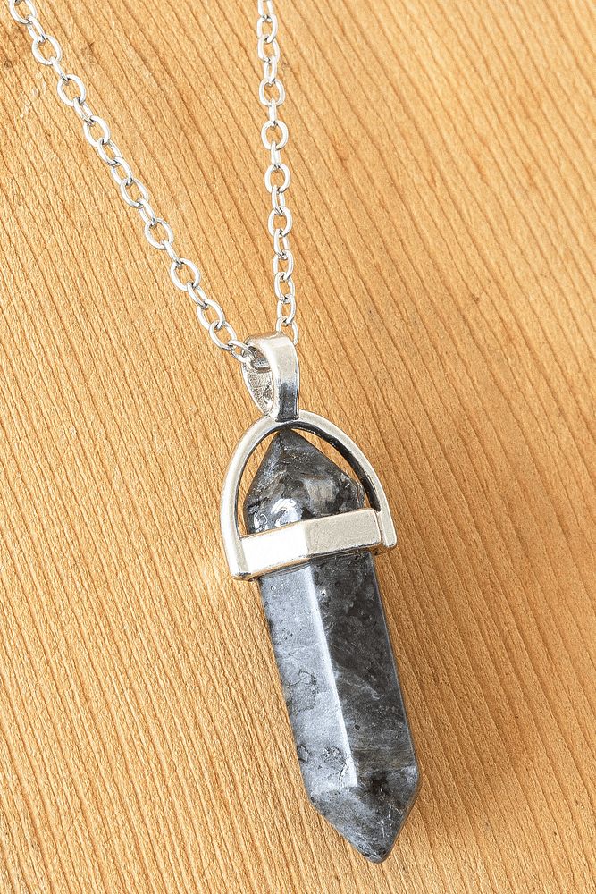 Sertifikalı Çivi Model Labradorit (SPEKROLİT) Taşı Kolye