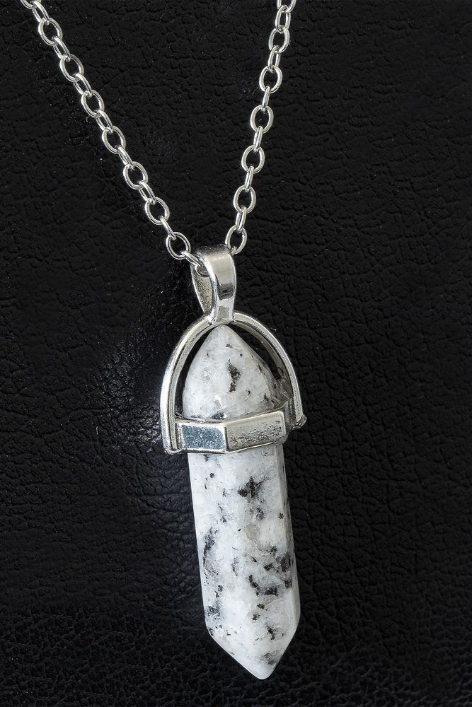 Sertifikalı Çivi Model Ay Taşı Kolye