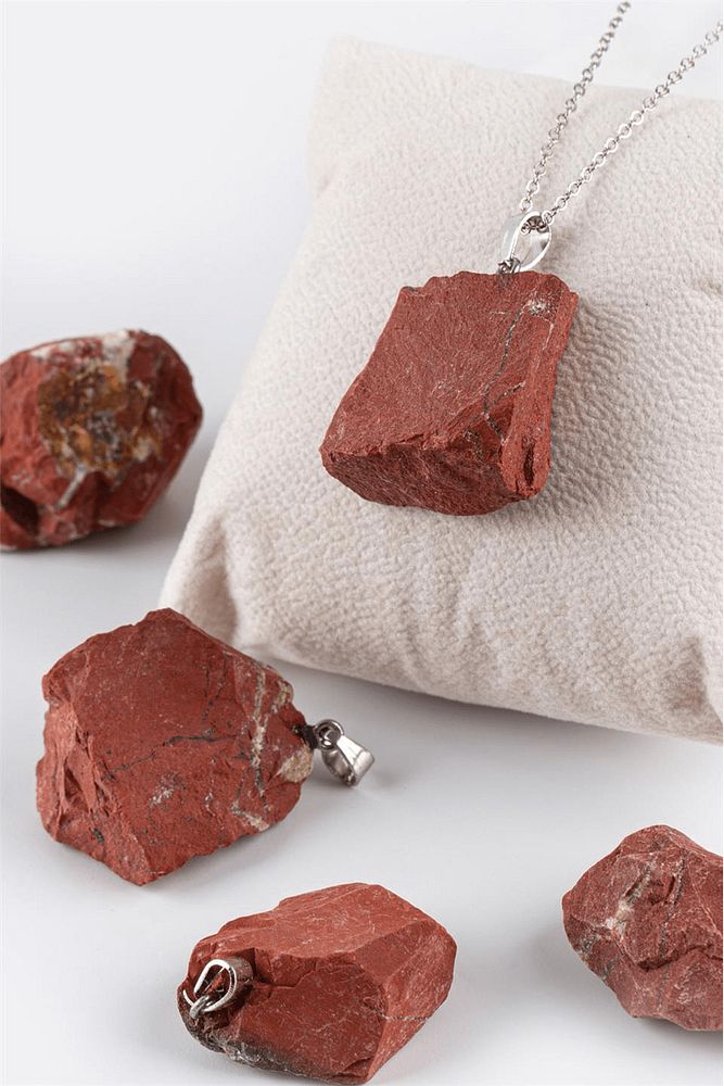 Sertifikalı Ham İşlenmemiş Kırmızı Jasper Taşı Kolye