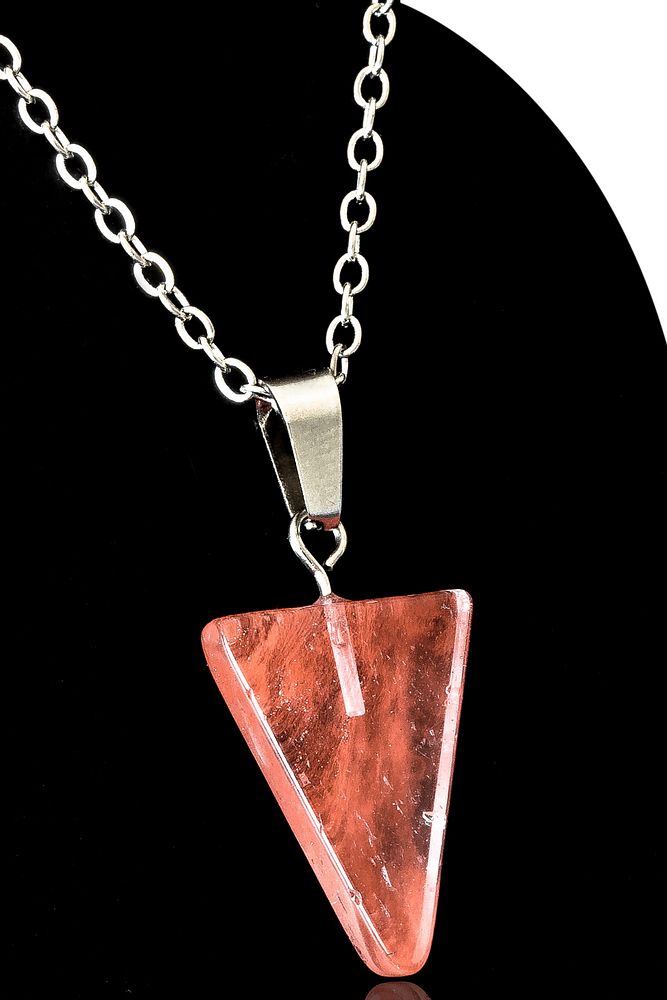 Sertifikalı Piramit Model Rose Gül Kuvars Taşı Kolye