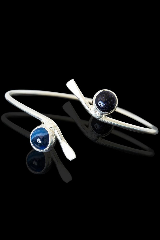 Sertifikalı Gümüş Renk Kelepçe Model Bileklik - (Mavi Akik - Lacivert Yıldız Taşı)