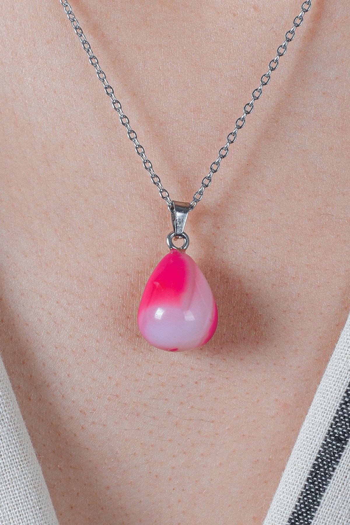 Sertifikalı Damla Model Gerçek Pembe Akik Taşı Kolye