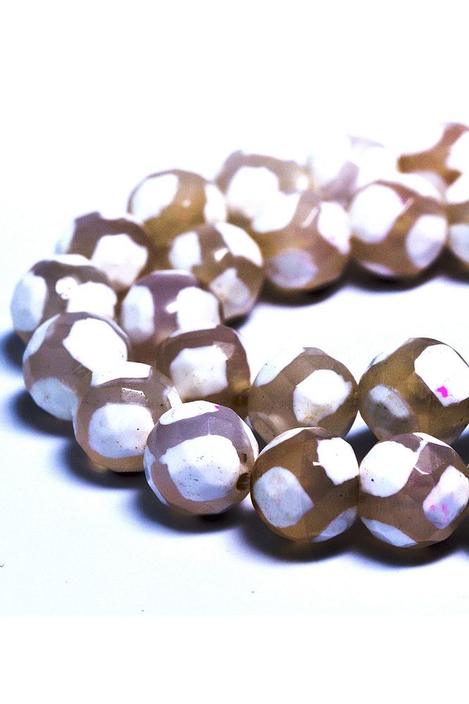 Beyaz Tibet Akik Taşı Dizi