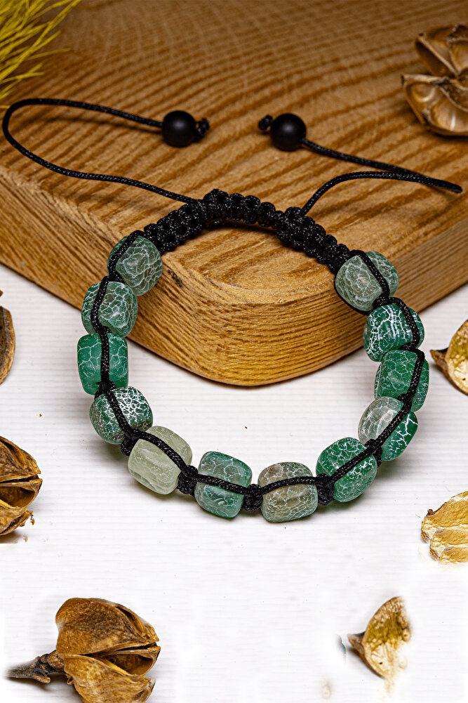 Sertifikalı Makrome Küp Kesim Damarlı Yeşil Akik Taşı Bileklik