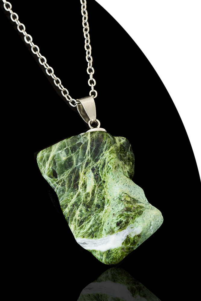 Sertifikalı Ham İşlenmemiş Yeşil Lepidolit Taşı Kolye - XL