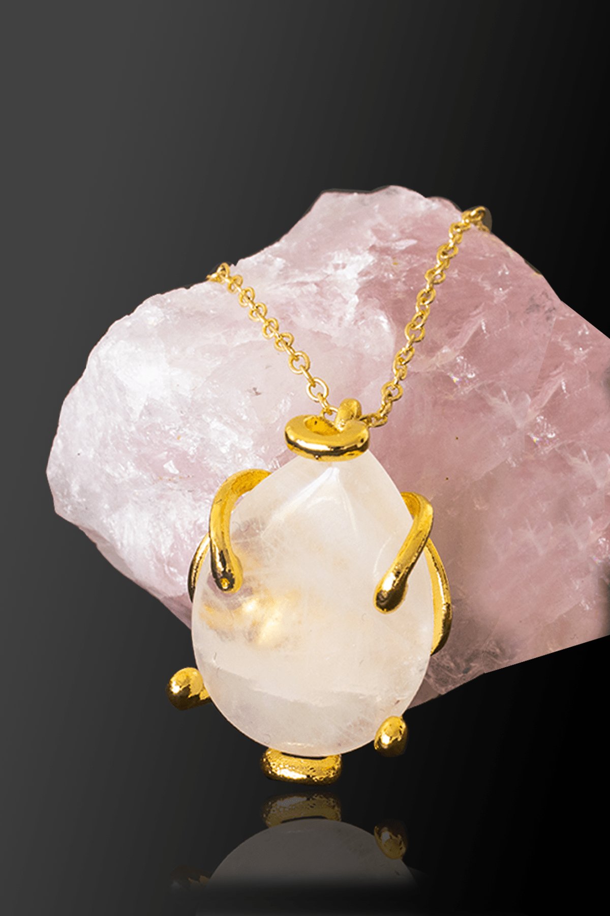 Sertifikalı AAA+ Damla Model Kristal Kuvars Taşı Kolye - Altın Renkli