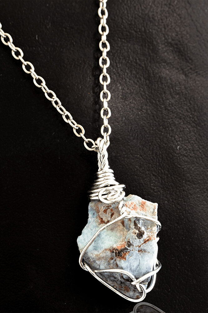 Sertifikalı Ham Işlenmemiş Tel Sargılı Mavi Kuvars Taşı Kolye