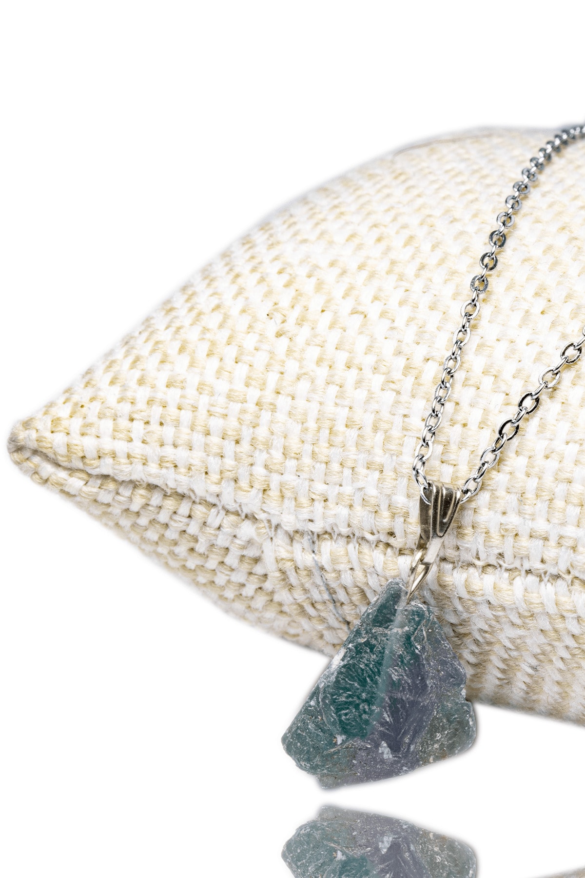 Sertifikalı Doğal Ham İşlenmemiş Florit Taşı Kolye (gümüş Aparat) Doğal Mix Renkler