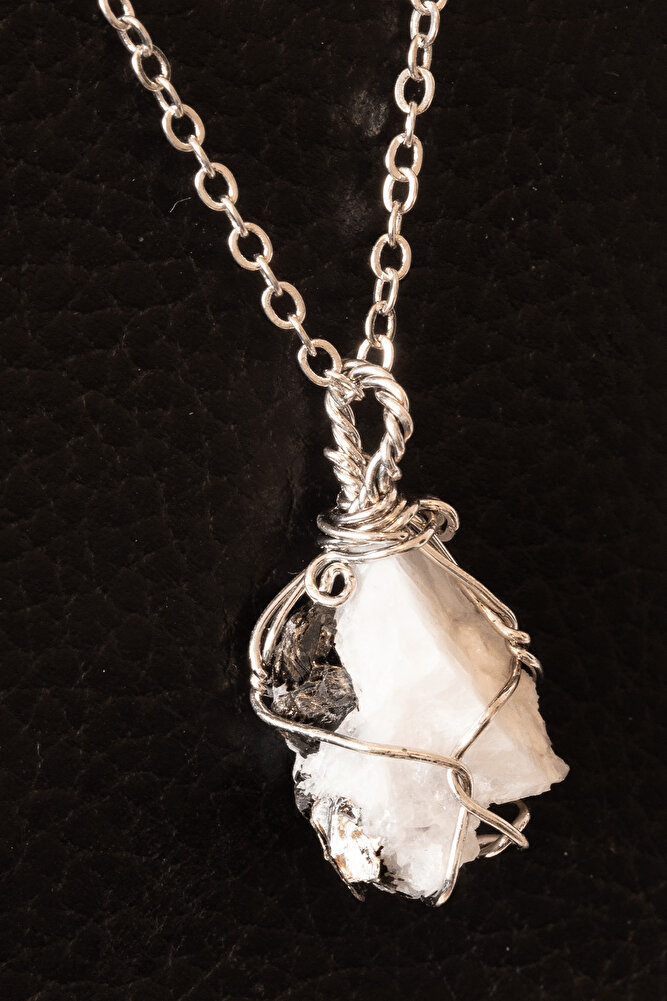 Sertifikalı Tel Sargılı Ham Ay Taşı Kolye