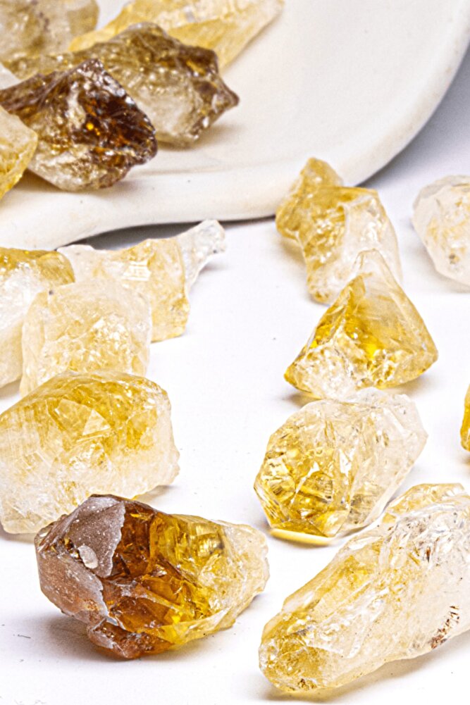 Sertifikalı Cüzdan Boy Para Taşı Ham Işlenmemiş Doğal Sitrin Taşı Kütle