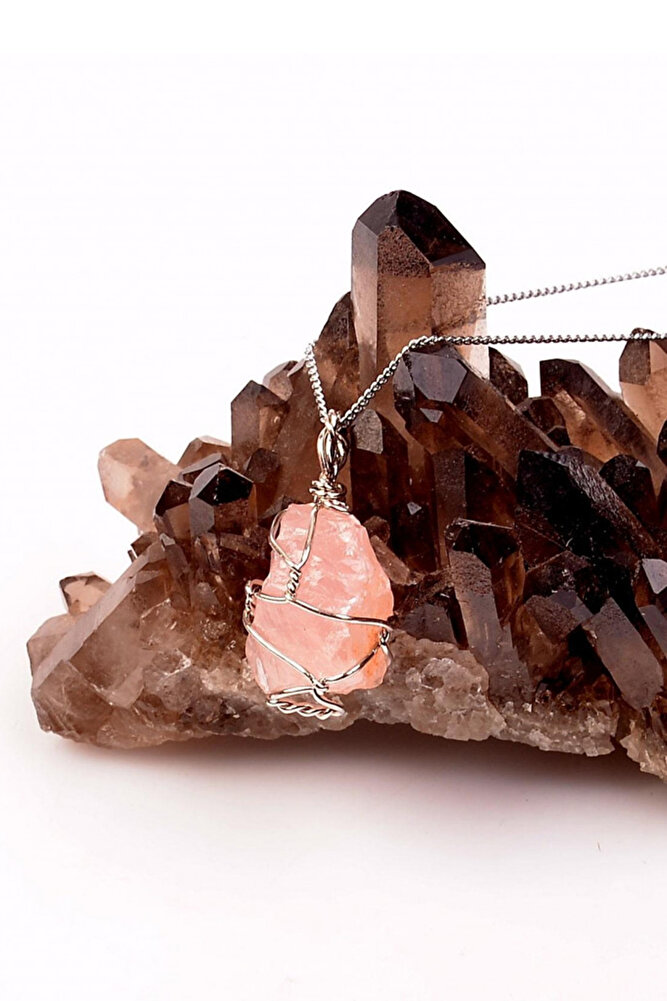 Sertifikalı Ham Işlenmemiş Tel Sargılı Açık Pembe Kuvars Taşı Kolye